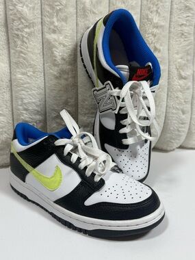 Nike Youth Dunk Low Signal Blue Lemon Twist. Size 5 youth